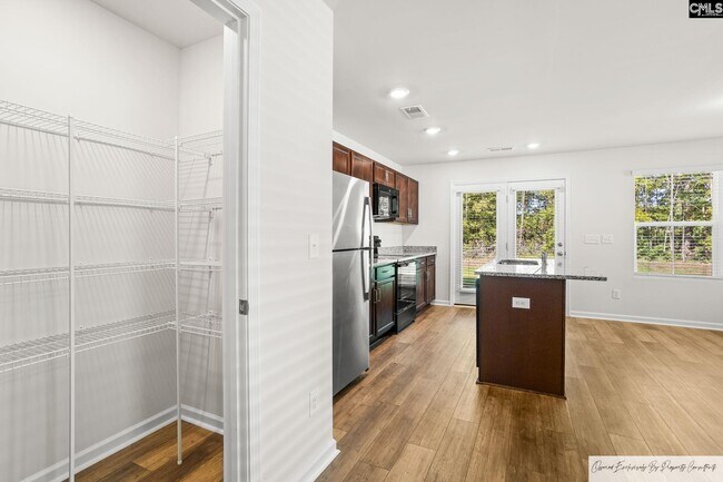 Building Photo - 441 Pepperbush Ln