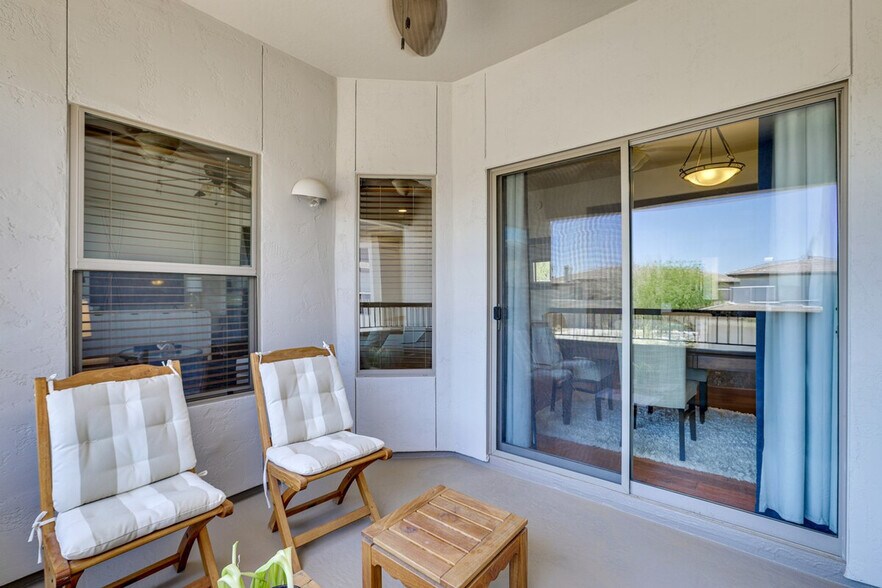 Building Photo - 33550 N Dove Lakes Dr