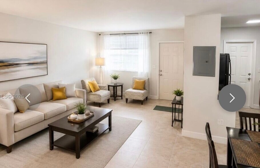 Main entrance: family/living room - 12590 NE 16th Ave
