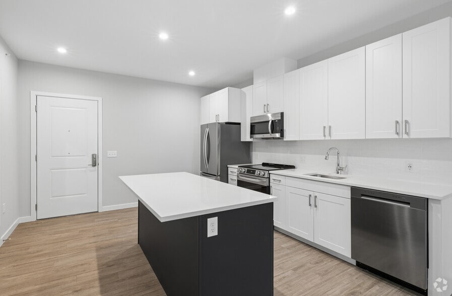 3BR, 2BA - 1,356SF - Kitchen - Alta Nashoba Valley