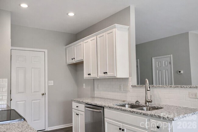 Building Photo - 9646 Walkers Glen Dr NW