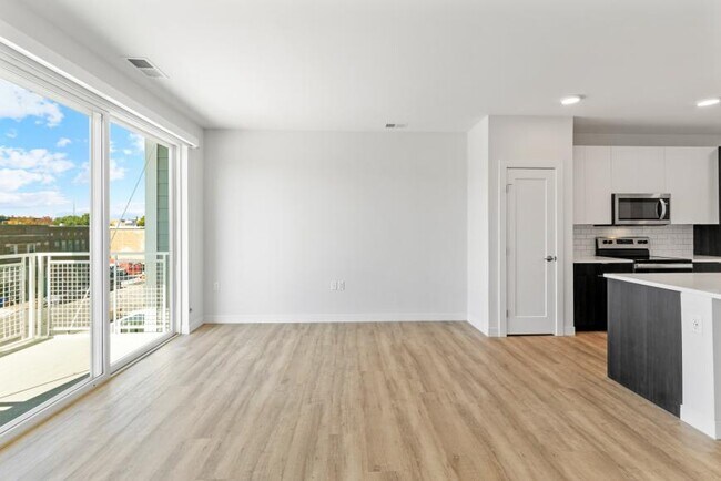 Building Photo - 1 bedroom in Kenosha WI 53140