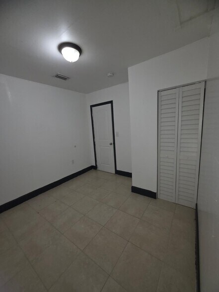 Building Photo - 8030 NW 36th Pl