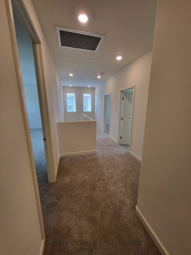 Building Photo - 7610 Wildrose Way