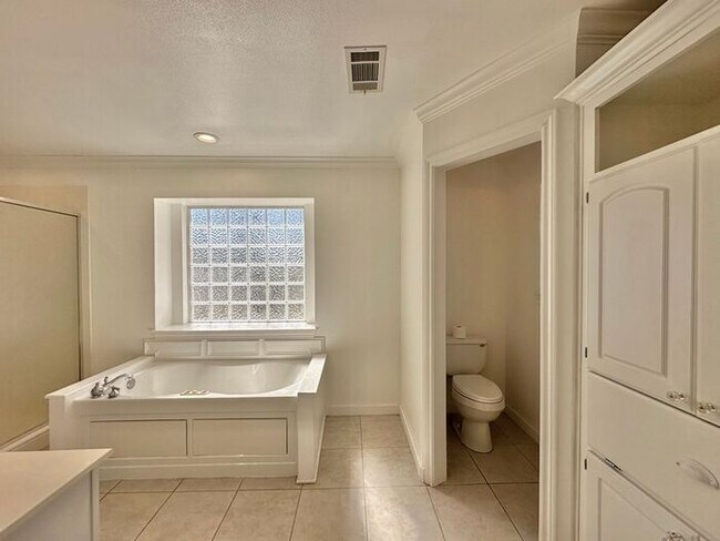 Building Photo - Tour Today! 3/2/2 On 1 Acre in Brownsboro!