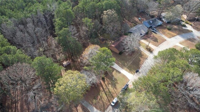 Building Photo - 2475 Nugget Dr SW