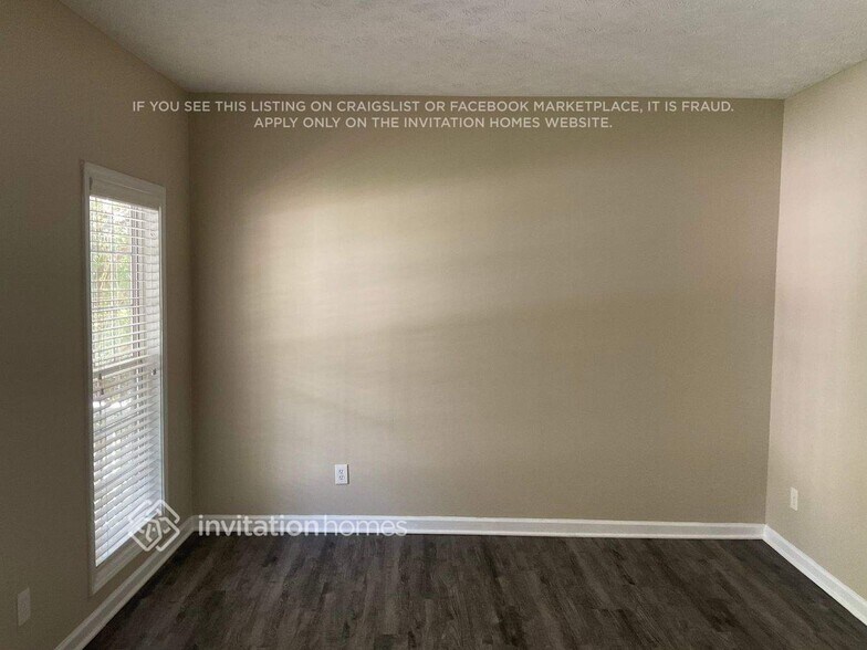 Building Photo - 655 Willowwind Dr