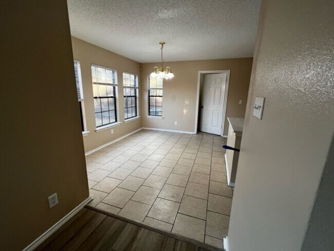 Building Photo - 7714 Red River Bay