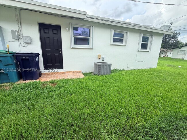 Building Photo - 25423 SW 107th Ct