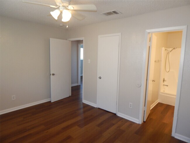 Building Photo - 204 Northpointe Ave