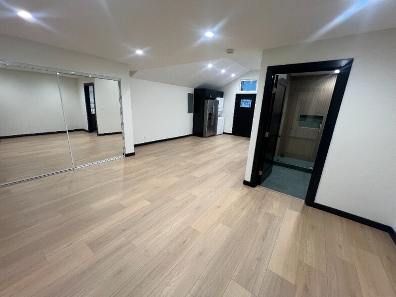 Building Photo - 1405-1405 Crenshaw Blvd