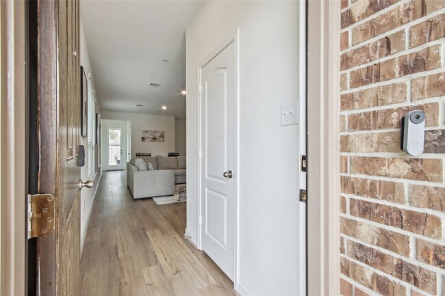 Building Photo - 2877 Grand Anse Dr