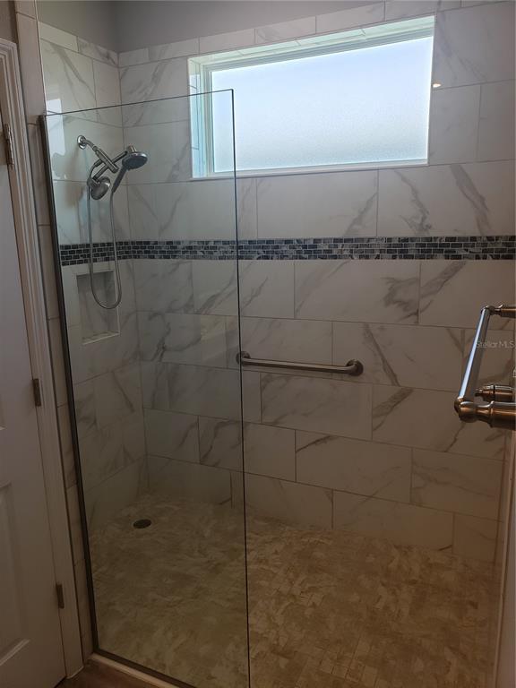 Building Photo - 9013 SW 79th Ln