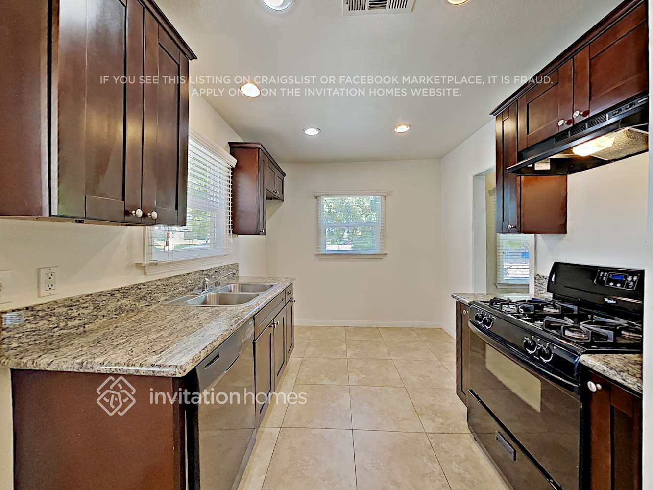 Building Photo - 863 N Workman St