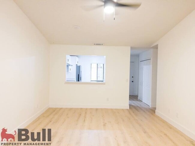 Building Photo - 502 Derby Dr