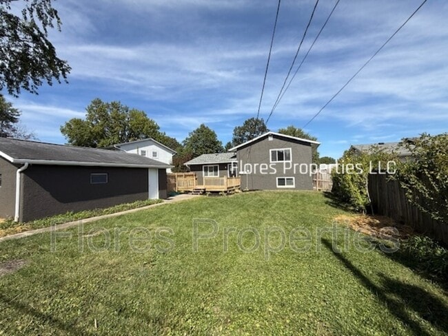 Building Photo - 1413 Cranwood Dr