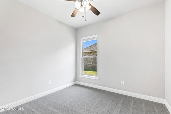 Building Photo - 128 Rose Of Sharon Ln