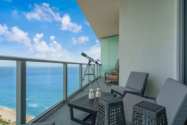 Building Photo - 4111 S Ocean Dr