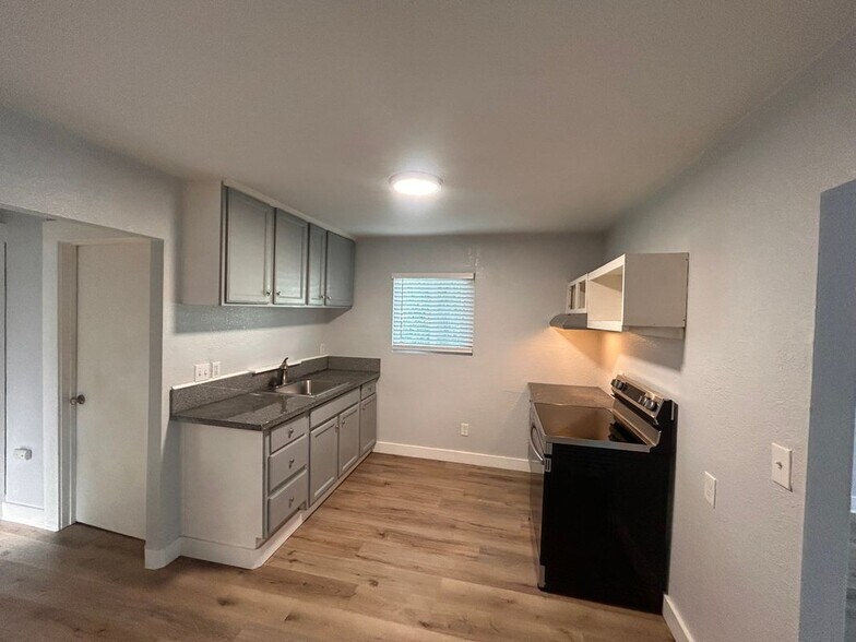 Building Photo - 3124 San Jose Way