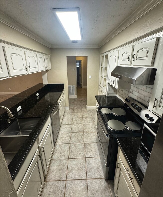 Building Photo - 3214 Long Shadows St