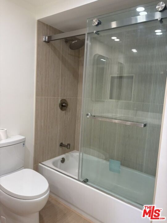Building Photo - 4337 Marina City Dr