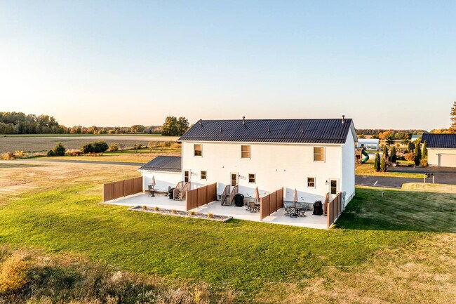 Building Photo - 10268 Cleveland Rd