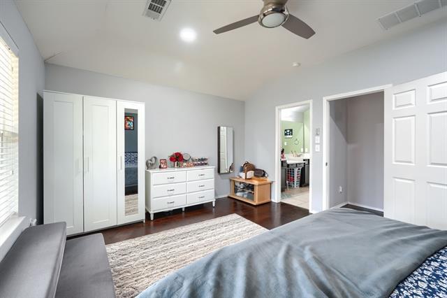 Building Photo - 616 Smokebrush St