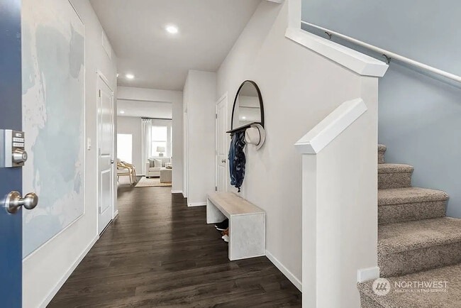 Building Photo - 4333 Savannah Lp NE