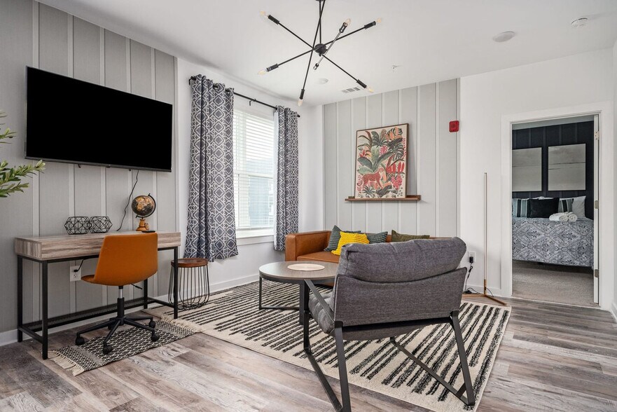 Building Photo - 542 Boulevard NE