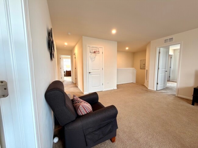 Building Photo - 12460 S Compass Ave