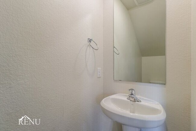 Building Photo - Coming Soon!