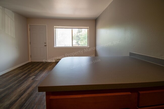 Building Photo - 500 Laporte Ave