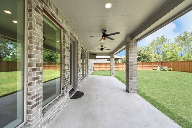Building Photo - 28045 Woodland Bend Way