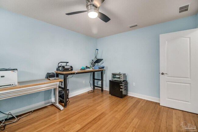 Building Photo - 5202 English Oak Dr