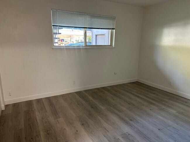 Building Photo - 5200 Snow Dr