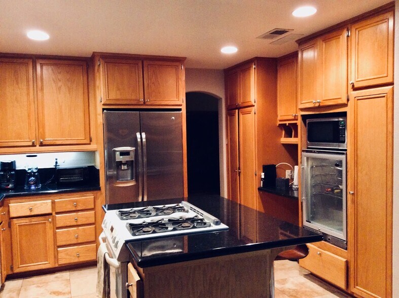 Kitchen w Wine Fridge - 601 Aliento Ct