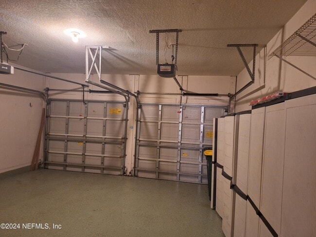 Building Photo - 11172 Castlemain Cir W