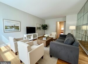 Building Photo - 35 Elberon Ave