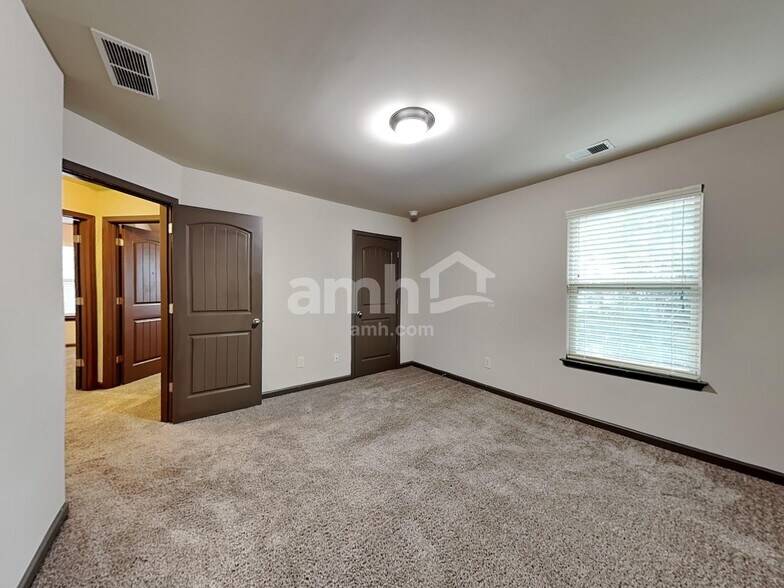 Building Photo - 658 Sweet Ashley Way