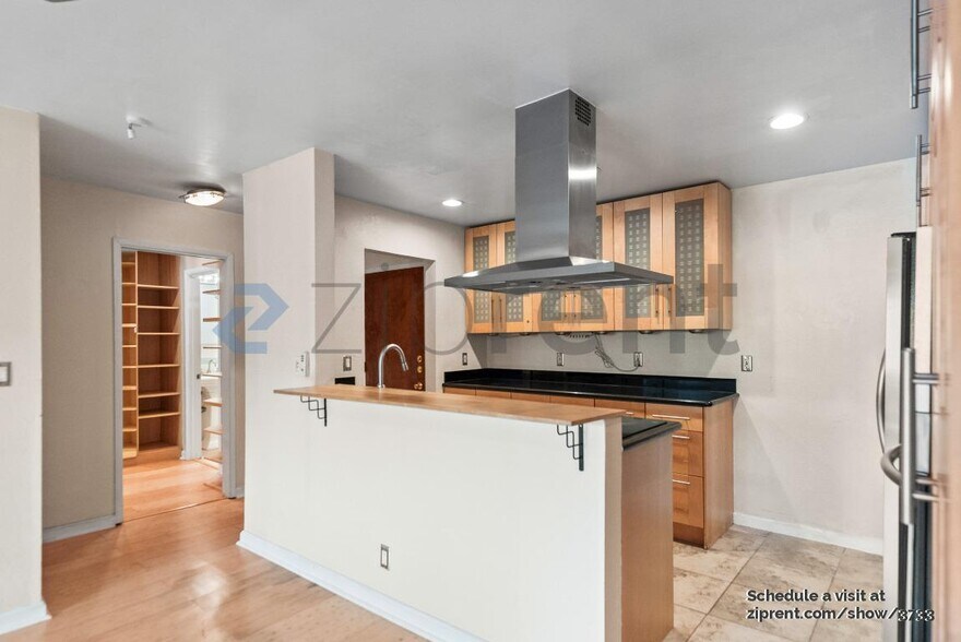 Building Photo - 955 Shorepoint Ct