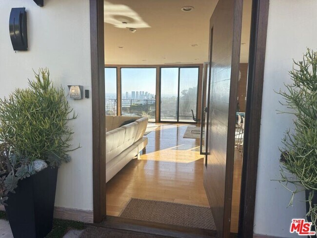 Building Photo - 9300 Warbler Way