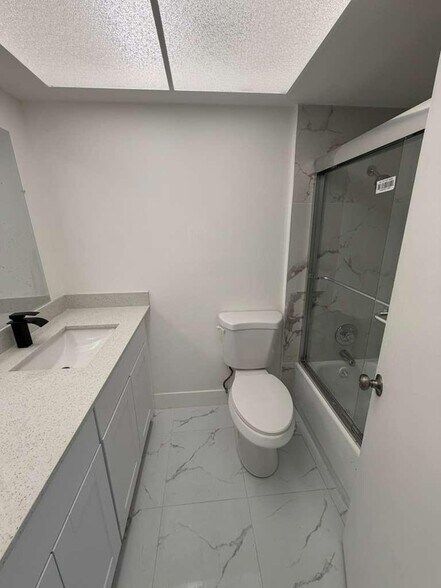 Building Photo - 1118 Perpignan Ct