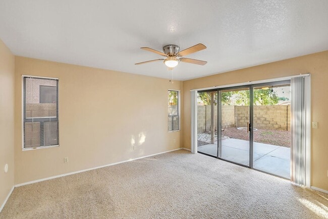 Building Photo - Beautiful Ahwatukee Home!