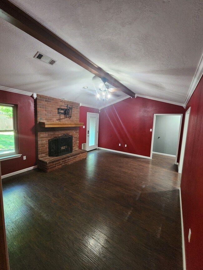 Living room - 2801 Timberpeg Ct