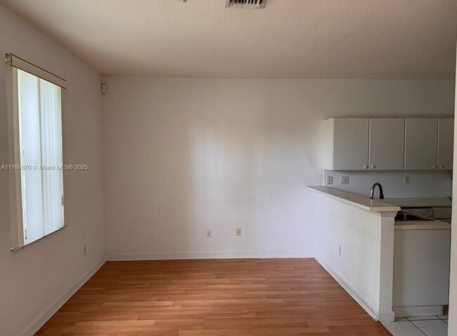Building Photo - 4405 SW 160th Ave