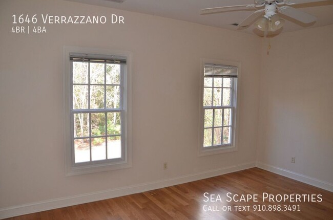 Building Photo - 4 Bed/3.5 Bath Located in Landfall!