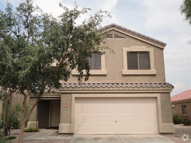 Building Photo - 443 S Sabrina