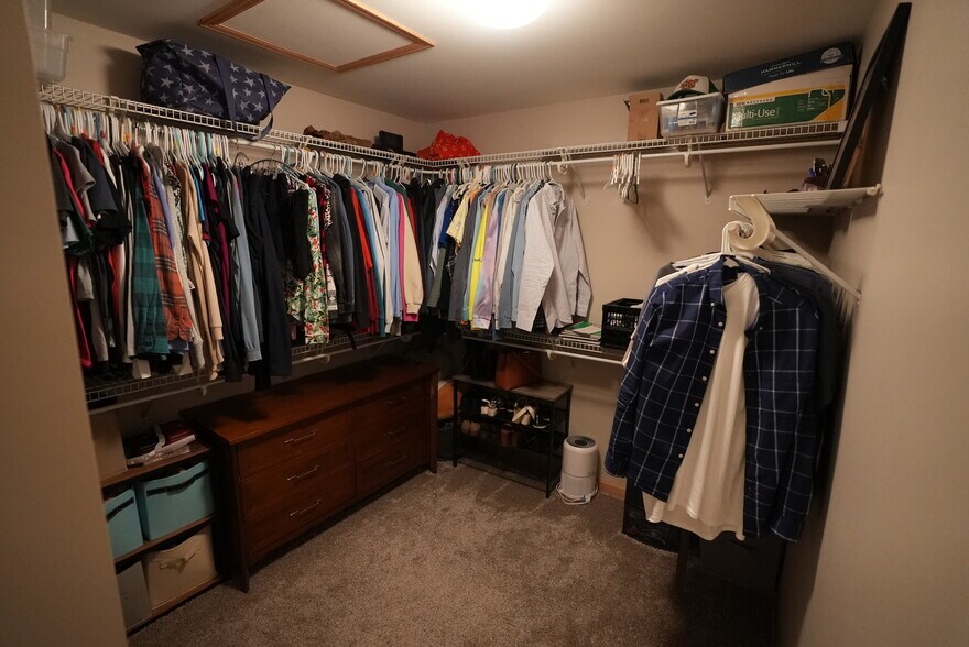 Master bedroom walk-in closet - 54 Wood Brook Way