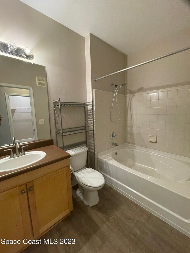 Building Photo - 6411 Borasco Dr