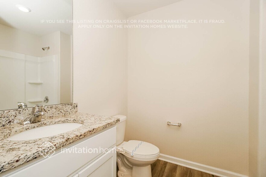 Building Photo - 561 Hawley St
